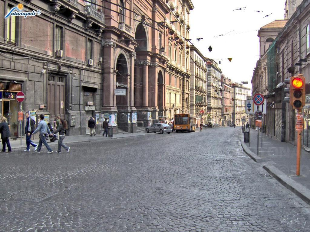 Maison Dante Naples Luaran gambar